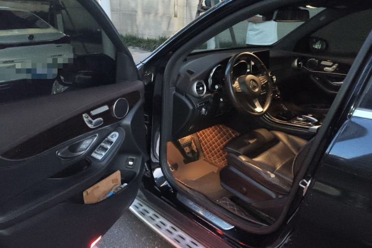 Used Mercedes-Benz GLC 2016 GLC 260 4MATIC Dynamic Edition Driver Seat