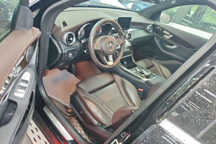 Used Mercedes-Benz GLC 2016 GLC 260 4MATIC Dynamic Edition Driver Seat