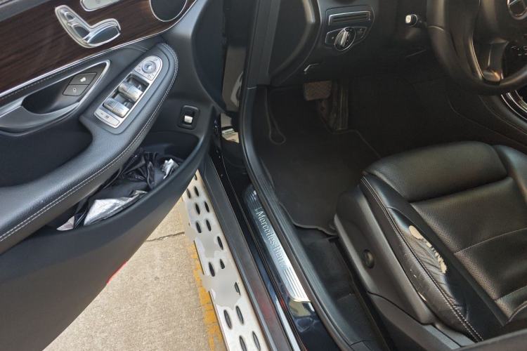 Used Mercedes-Benz GLC 2016 GLC 260 4MATIC Dynamic Edition Driver Seat
