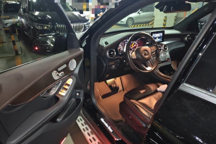 Used Mercedes-Benz GLC 2016 GLC 300 4MATIC Dynamic Model Driver Seat