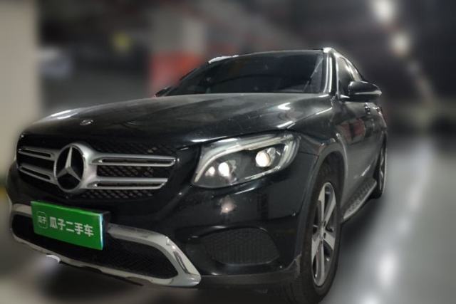 Mercedes-Benz GLC 2016 GLC 300 4MATIC Dynamic Model usado
