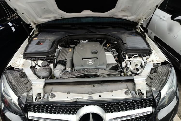 Used Mercedes-Benz GLC 2016 GLC 260 4MATIC Dynamic Edition Engine Bay
