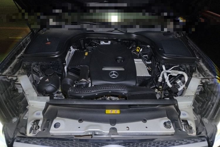 Used Mercedes-Benz GLC 2016 GLC 300 4MATIC Luxury Model Engine Bay