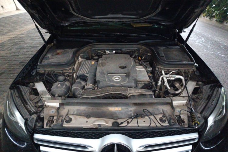 Used Mercedes-Benz GLC 2016 GLC 260 4MATIC Dynamic Edition Engine Bay