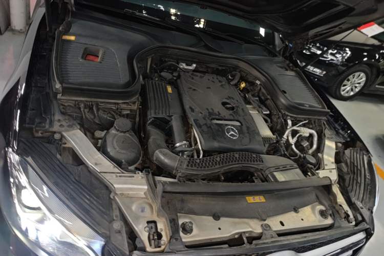 Used Mercedes-Benz GLC 2016 GLC 260 4MATIC Dynamic Edition Engine Bay