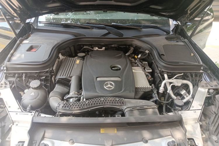 Used Mercedes-Benz GLC 2016 GLC 260 4MATIC Dynamic Edition Engine Bay