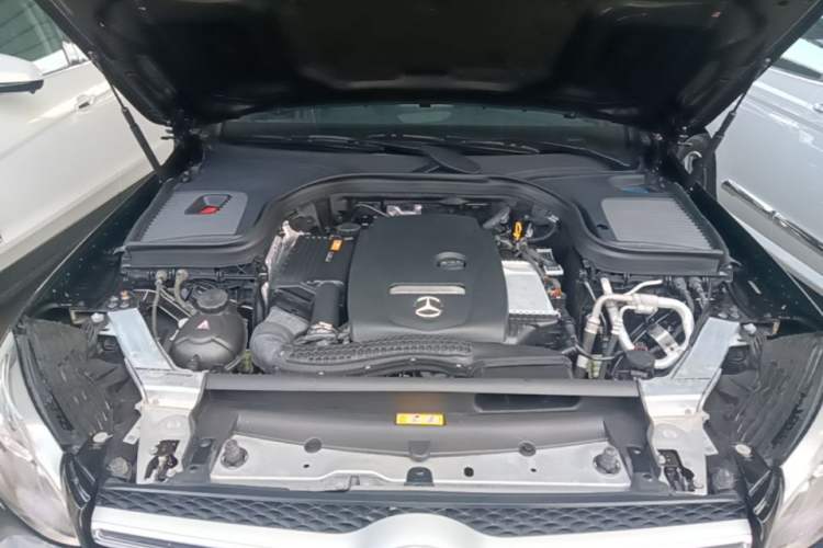 Used Mercedes-Benz GLC 2016 GLC 260 4MATIC Luxury Model Engine Bay