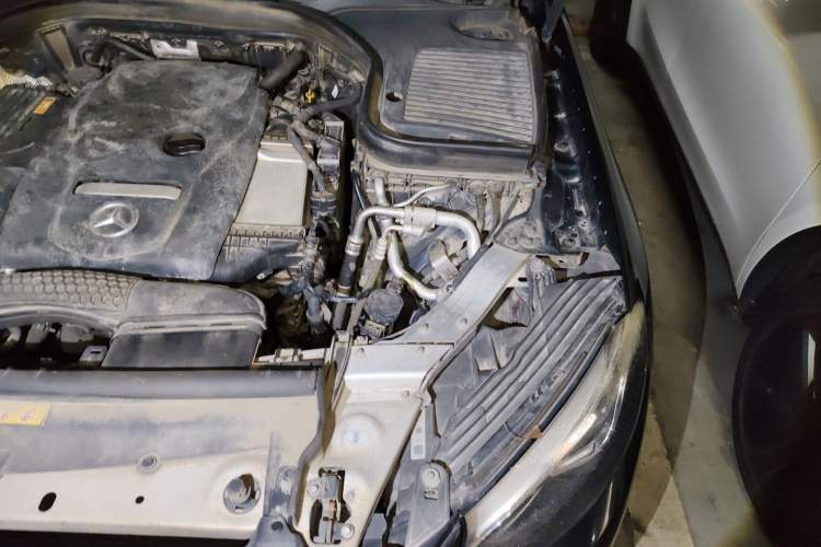 Used Mercedes-Benz GLC 2016 GLC 260 4MATIC Dynamic Edition Engine Bay Left