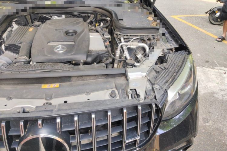 Used Mercedes-Benz GLC 2016 GLC 260 4MATIC Luxury Model Engine Bay Left