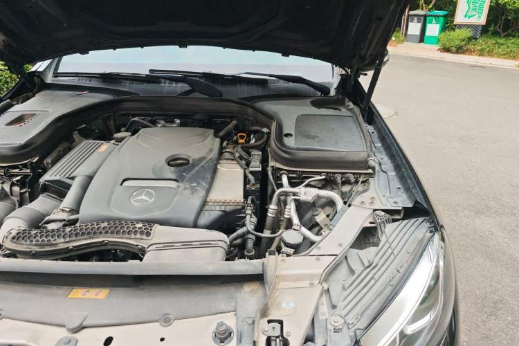 Used Mercedes-Benz GLC 2016 GLC 260 4MATIC Dynamic Edition Engine Bay Left
