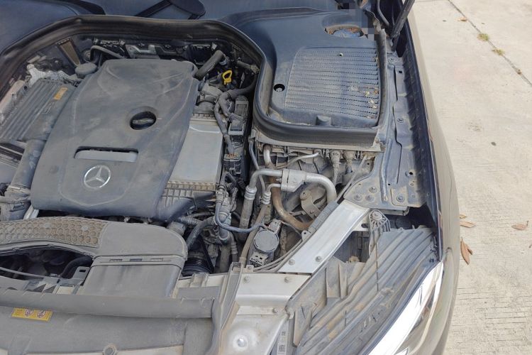 Used Mercedes-Benz GLC 2016 GLC 260 4MATIC Luxury Model Engine Bay Left