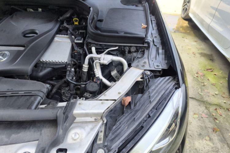 Used Mercedes-Benz GLC 2016 GLC 200 4MATIC Engine Bay Left