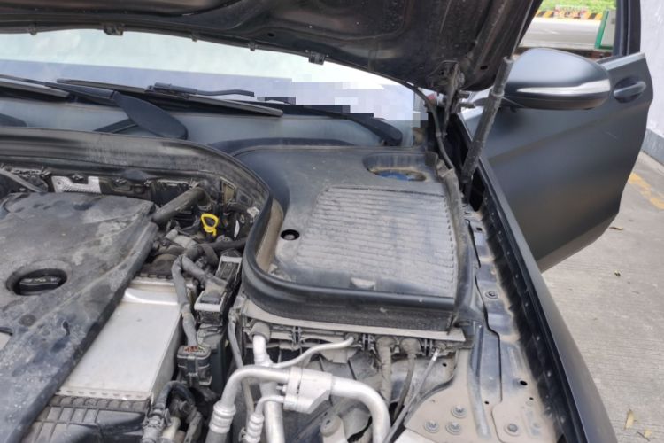 Used Mercedes-Benz GLC 2016 GLC 260 4MATIC Dynamic Edition Engine Bay Left