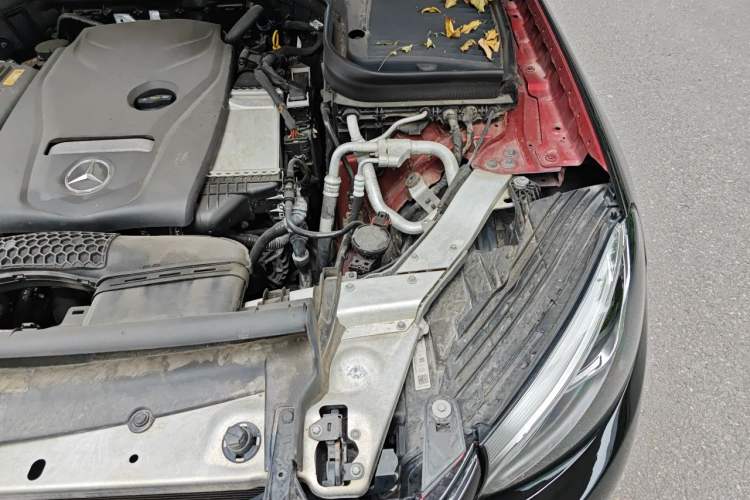 Used Mercedes-Benz GLC 2016 GLC 260 4MATIC Dynamic Edition Engine Bay Left