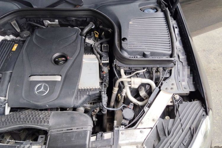Used Mercedes-Benz GLC 2016 GLC 300 4MATIC Dynamic Model Engine Bay Left