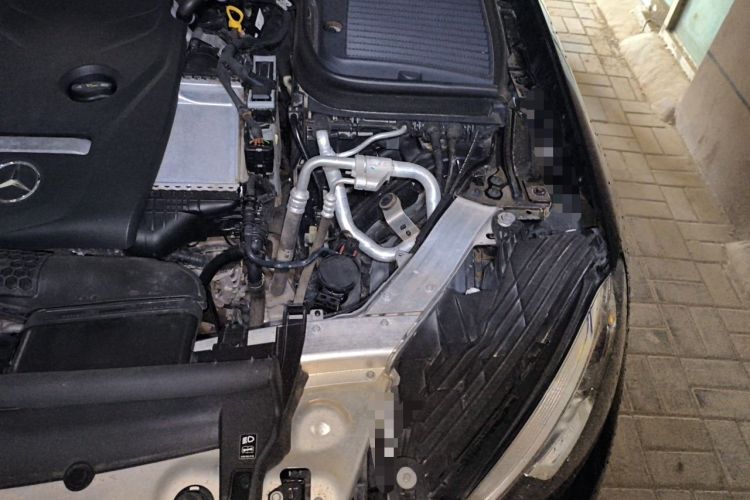 Used Mercedes-Benz GLC 2016 GLC 300 4MATIC Dynamic Model Engine Bay Left