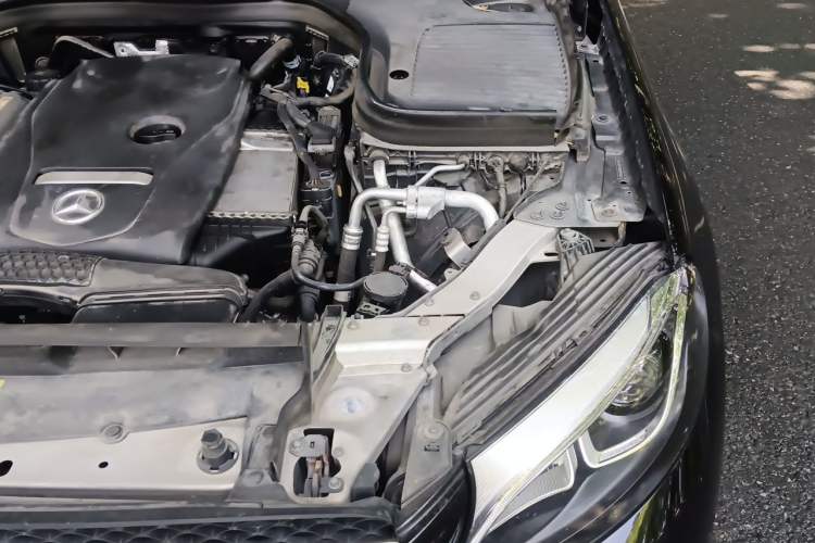 Used Mercedes-Benz GLC 2016 GLC 260 4MATIC Dynamic Edition Engine Bay Left