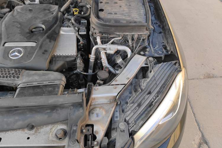 Used Mercedes-Benz GLC 2016 GLC 200 4MATIC Engine Bay Left
