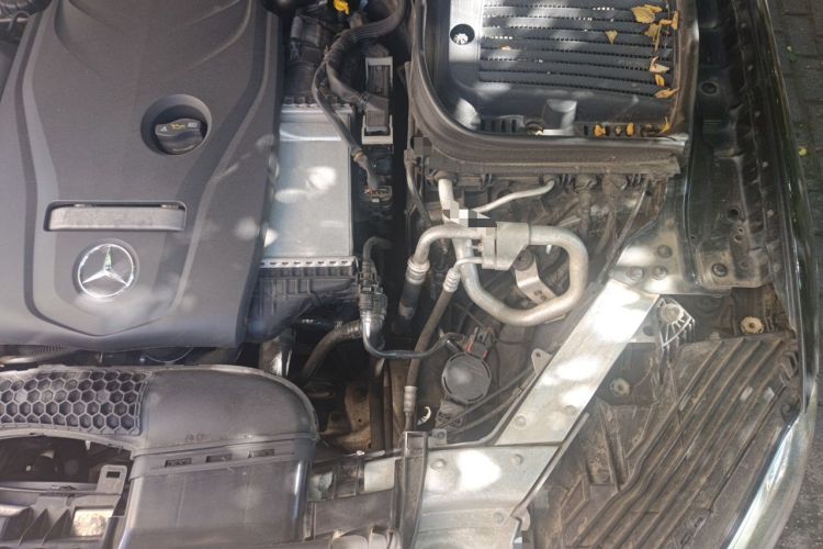 Used Mercedes-Benz GLC 2016 GLC 260 4MATIC Luxury Model Engine Bay Left