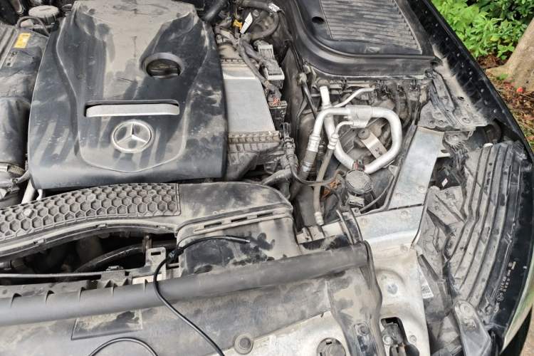 Used Mercedes-Benz GLC 2016 GLC 260 4MATIC Luxury Model Engine Bay Left