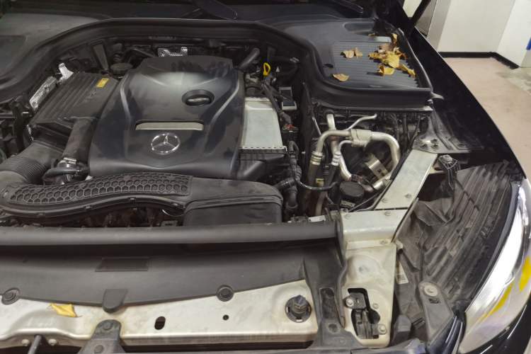 Used Mercedes-Benz GLC 2016 GLC 260 4MATIC Dynamic Edition Engine Bay Left