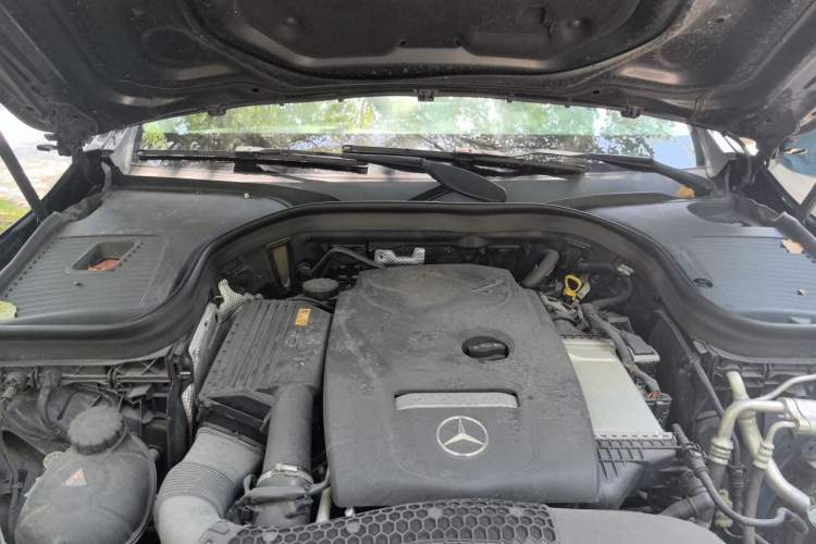 Used Mercedes-Benz GLC 2016 GLC 260 4MATIC Dynamic Edition Engine Bay