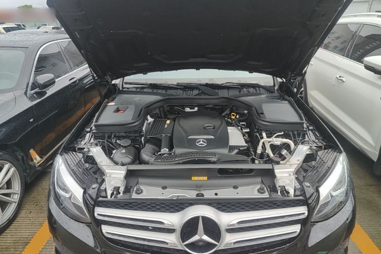 Used Mercedes-Benz GLC 2016 GLC 260 4MATIC Dynamic Edition Engine Bay
