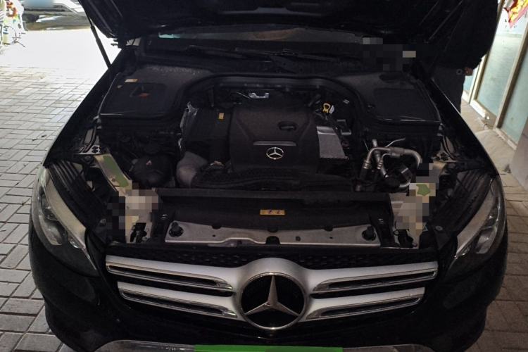 Used Mercedes-Benz GLC 2016 GLC 300 4MATIC Dynamic Model Engine Bay