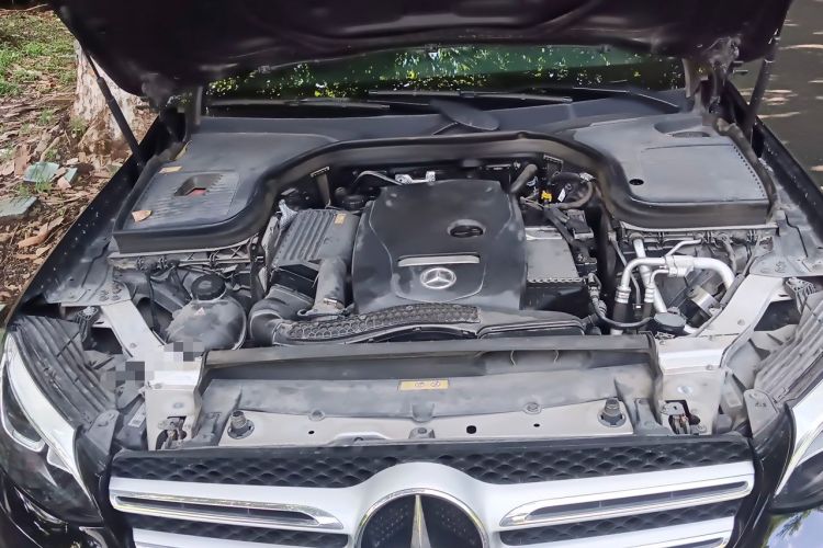 Used Mercedes-Benz GLC 2016 GLC 260 4MATIC Dynamic Edition Engine Bay