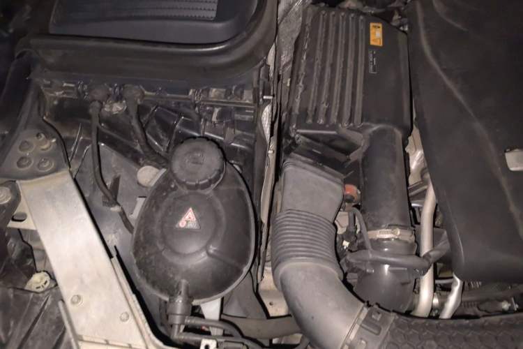 Used Mercedes-Benz GLC 2016 GLC 260 4MATIC Dynamic Edition Engine Bay Right