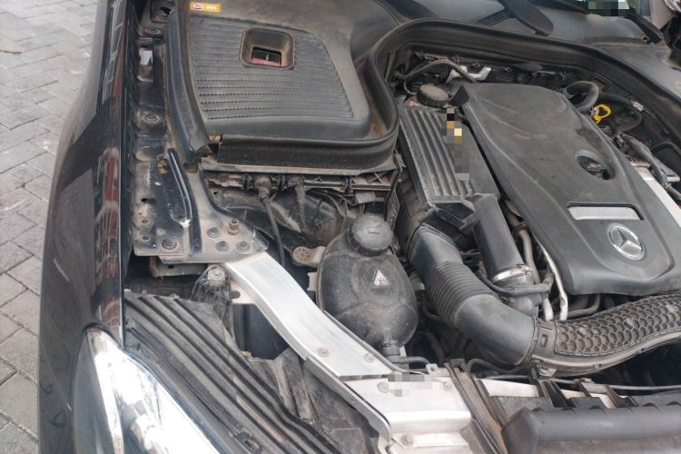 Used Mercedes-Benz GLC 2016 GLC 260 4MATIC Dynamic Edition Engine Bay Right