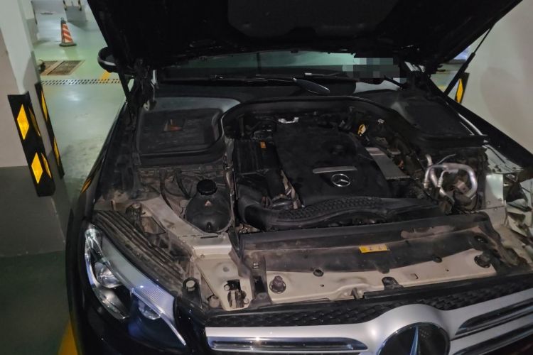 Used Mercedes-Benz GLC 2016 GLC 300 4MATIC Dynamic Model Engine Bay Right