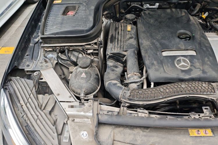 Used Mercedes-Benz GLC 2016 GLC 300 4MATIC Dynamic Model Engine Bay Right