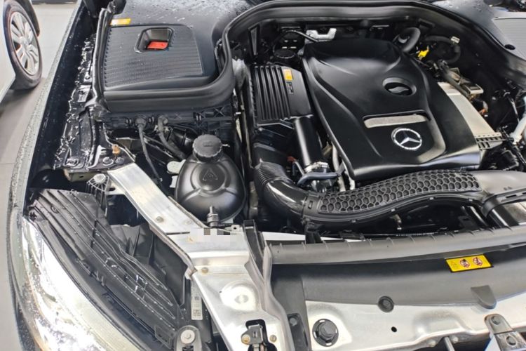 Used Mercedes-Benz GLC 2016 GLC 260 4MATIC Dynamic Edition Engine Bay Right