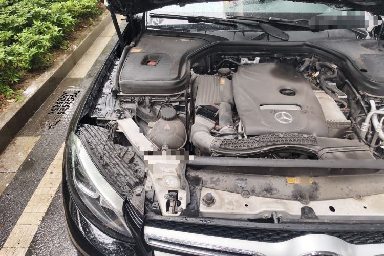 Used Mercedes-Benz GLC 2016 GLC 260 4MATIC Luxury Model Engine Bay Right