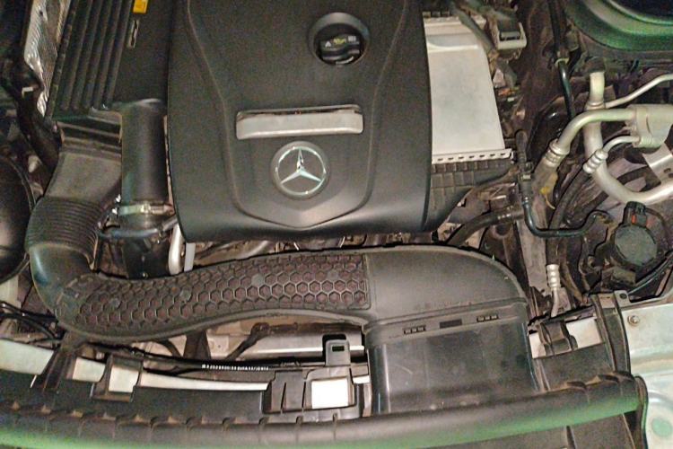 Used Mercedes-Benz GLC 2016 GLC 260 4MATIC Dynamic Edition Engine Bay