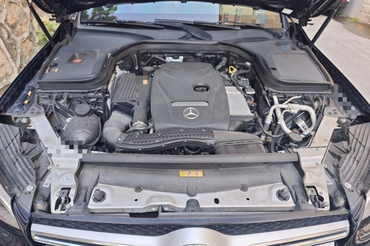 Used Mercedes-Benz GLC 2016 GLC 260 4MATIC Dynamic Edition Engine Bay