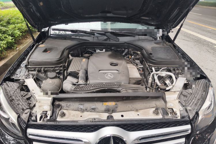 Used Mercedes-Benz GLC 2016 GLC 260 4MATIC Luxury Model Engine Bay