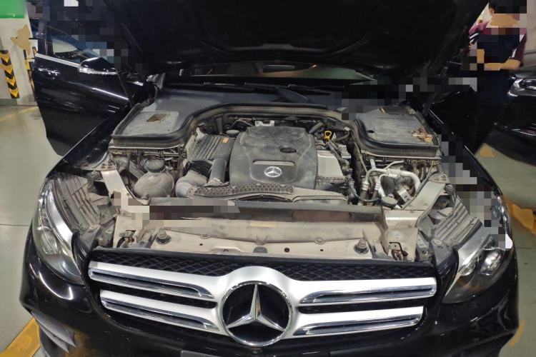 Used Mercedes-Benz GLC 2016 GLC 300 4MATIC Dynamic Model Engine Bay