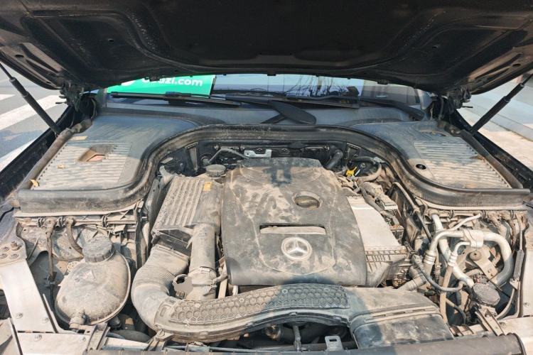 Used Mercedes-Benz GLC 2016 GLC 300 4MATIC Dynamic Model Engine Bay