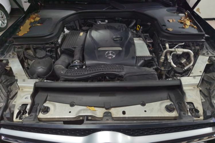 Used Mercedes-Benz GLC 2016 GLC 260 4MATIC Dynamic Edition Engine Bay