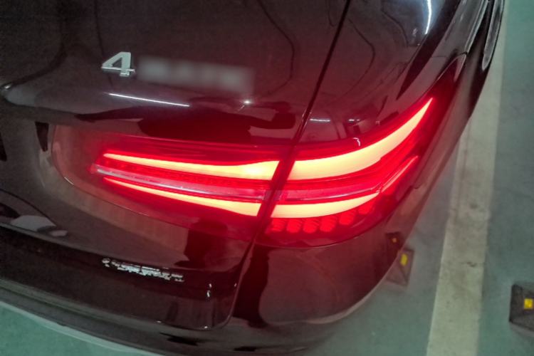 Used Mercedes-Benz GLC 2016 GLC 300 4MATIC Luxury Model Exterior 1