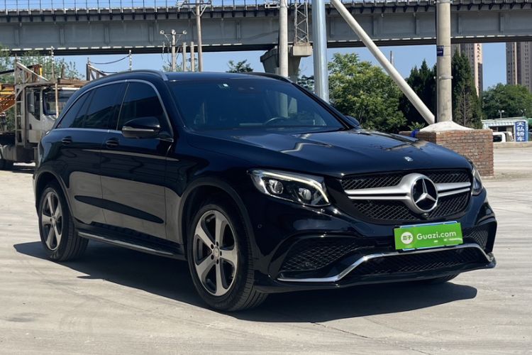 Used Mercedes-Benz GLC 2016 GLC 300 4MATIC Dynamic Model Exterior 2