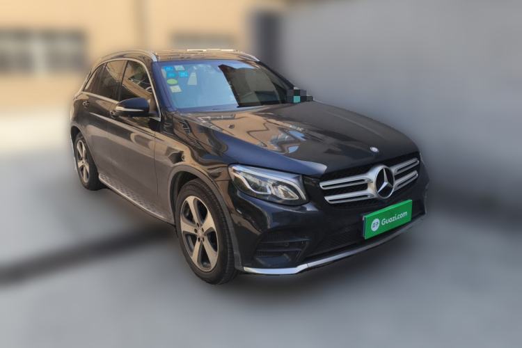 Used Mercedes-Benz GLC 2016 GLC 260 4MATIC Luxury Model Exterior 2
