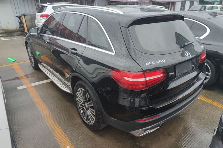 Used Mercedes-Benz GLC 2016 GLC 260 4MATIC Dynamic Edition Exterior 2
