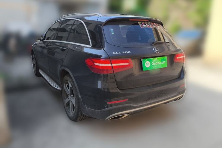 Used Mercedes-Benz GLC 2016 GLC 260 4MATIC Luxury Model Exterior 3