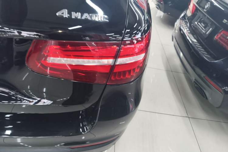 Used Mercedes-Benz GLC 2016 GLC 200 4MATIC Exterior 3