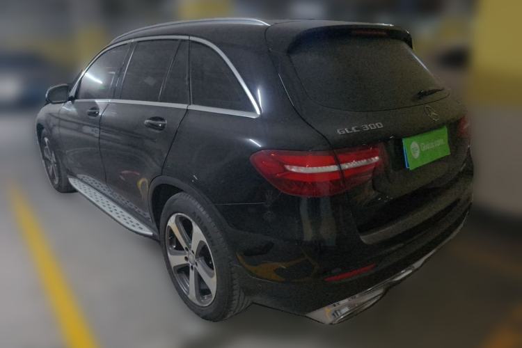Used Mercedes-Benz GLC 2016 GLC 300 4MATIC Dynamic Model Exterior 3