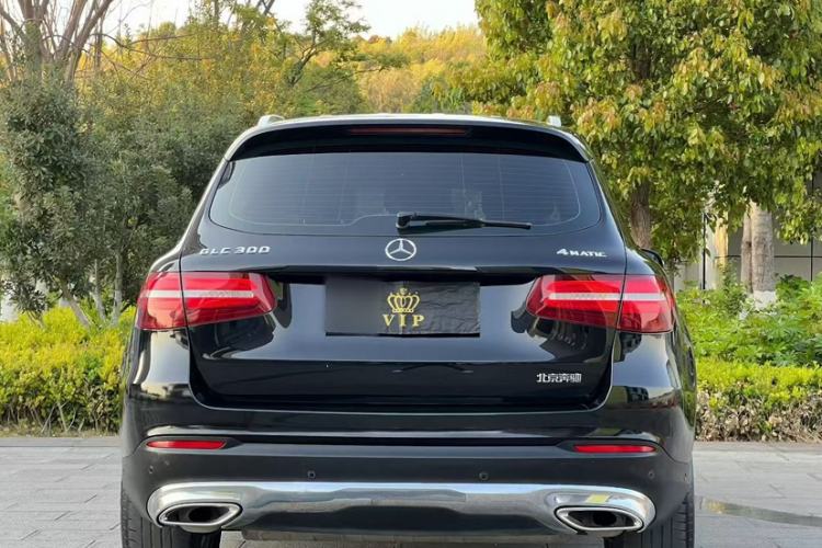 Used Mercedes-Benz GLC 2016 GLC 300 4MATIC Dynamic Model Exterior 5