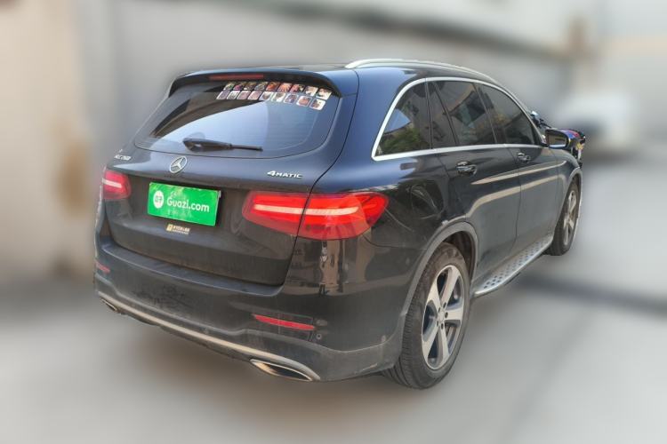 Used Mercedes-Benz GLC 2016 GLC 260 4MATIC Luxury Model Exterior 5